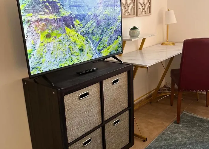 Pet Friendly Getaway With 2 Pools