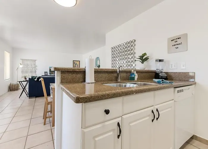 Pet Friendly Getaway With 2 Pools Apartamento Tucson