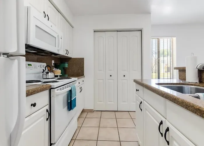 Pet Friendly Getaway With 2 Pools Apartamento *